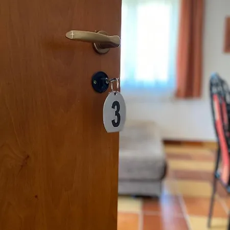 Gabi Lux Apartman *