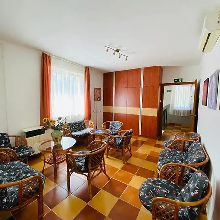 Gabi Lux Apartman Hajduszoboszlo
