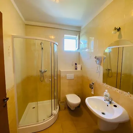 Gabi Lux Apartman Apartment